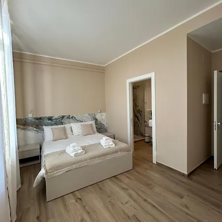 Couette-café Breccia Nel Mare