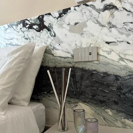 Couette-café Breccia Nel Mare